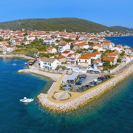 Apartments By The Sea Kali, Ugljan - 8203