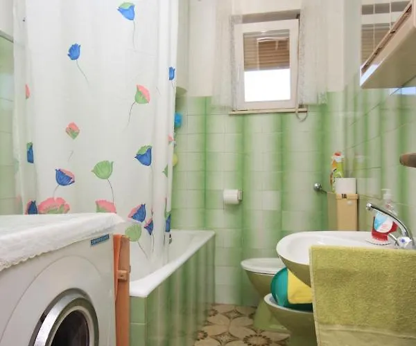 Apartments By The Sea Kali, Ugljan - 8203 Апартаменты *